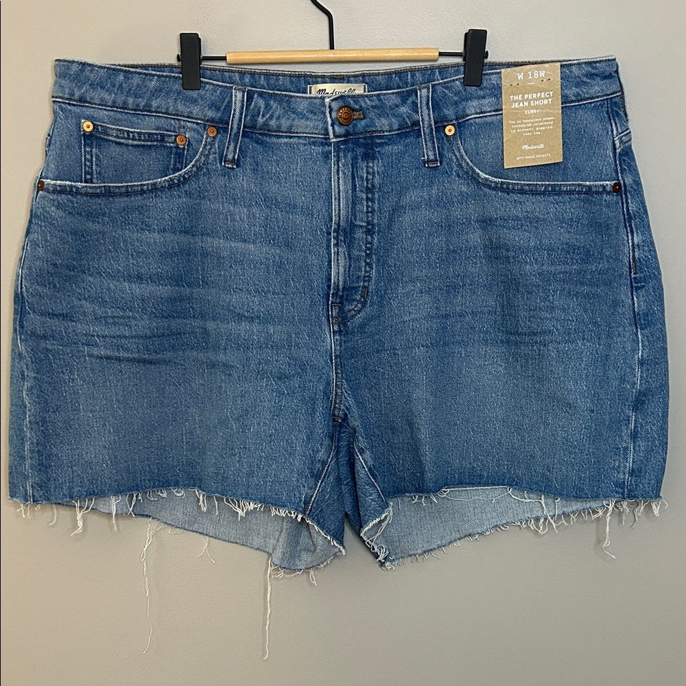 Madewell The Curvy Perfect Jean Short Size 18W Blue Style NJ569